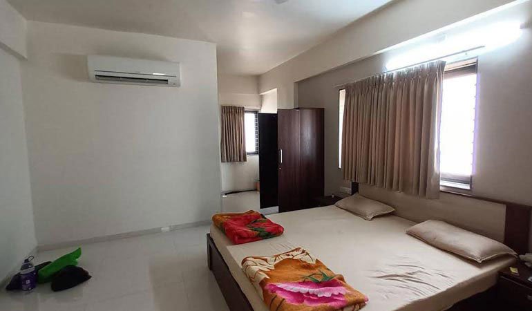 AC Room at Suntar Bhavan